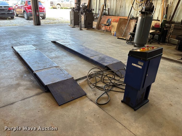 image for item EO4464 Hydraulic Automobile Lift 3.5SX automotive lift