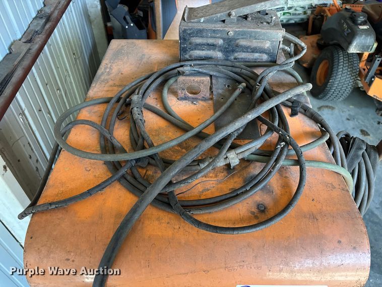 image for item EO4465 Airco 3A/DDR-224HPA/B-D welder