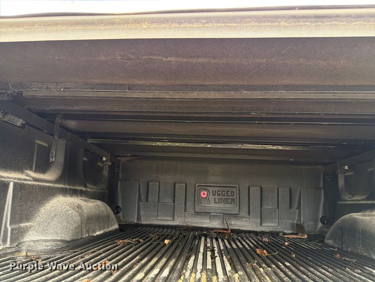 image for item EO8682 2014 GMC Sierra 1500 SLT Crew Cab pickup truck