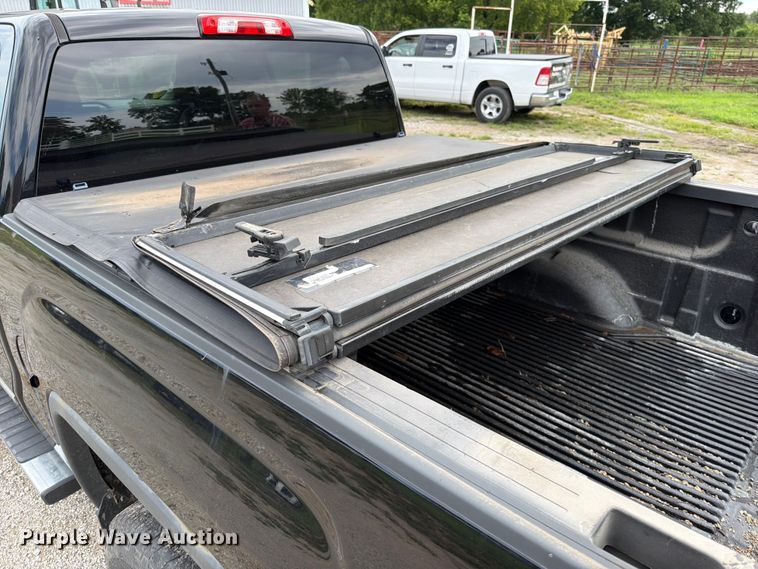 image for item EO8682 2014 GMC Sierra 1500 SLT Crew Cab pickup truck