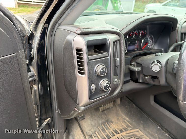image for item EO8682 2014 GMC Sierra 1500 SLT Crew Cab pickup truck