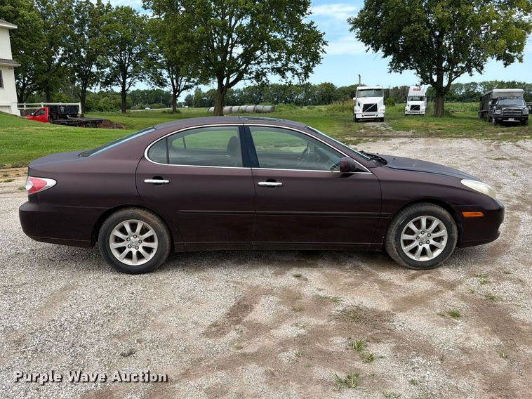 image for item EO8683 2002 Lexus 300ES 
