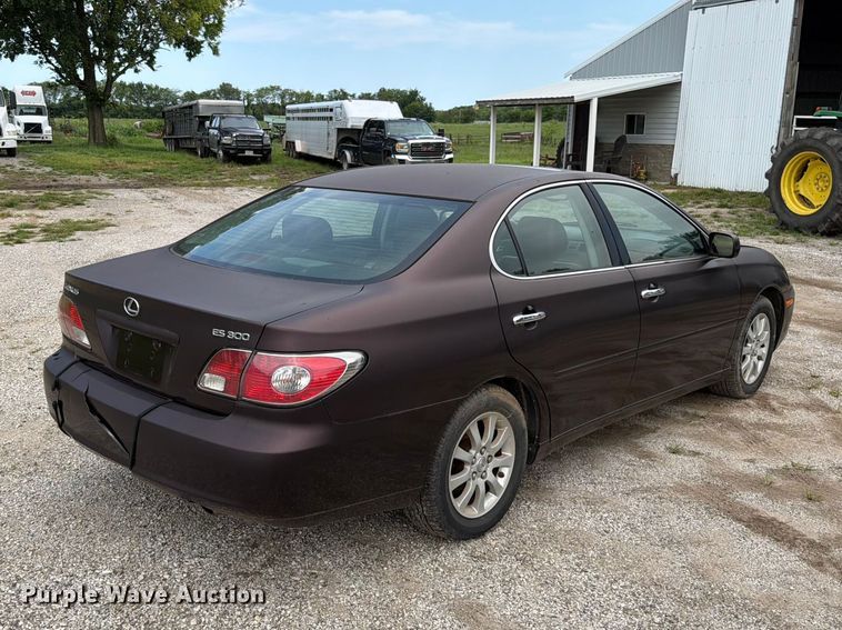 image for item EO8683 2002 Lexus 300ES 