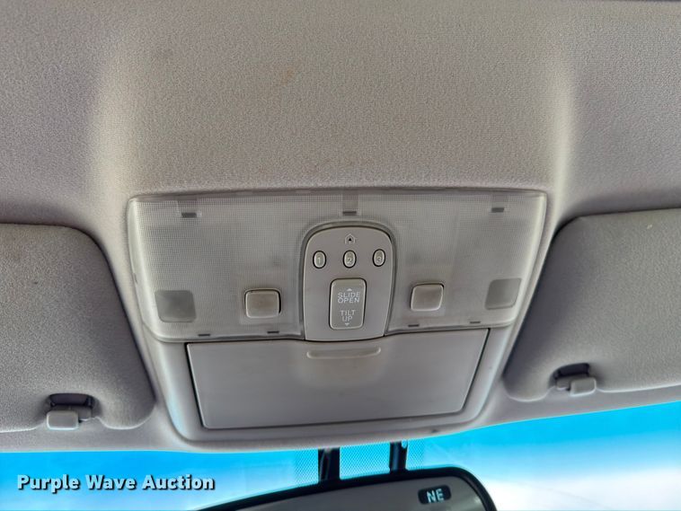 image for item EO8683 2002 Lexus 300ES 
