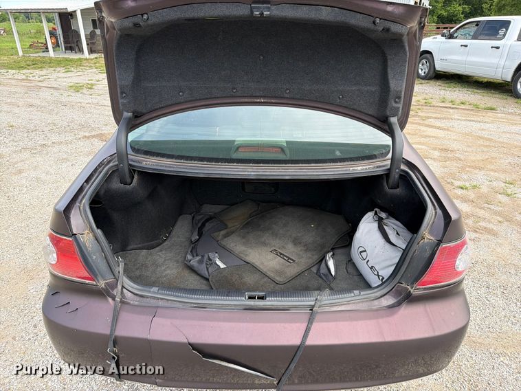 image for item EO8683 2002 Lexus 300ES 