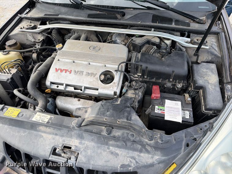 image for item EO8683 2002 Lexus 300ES 