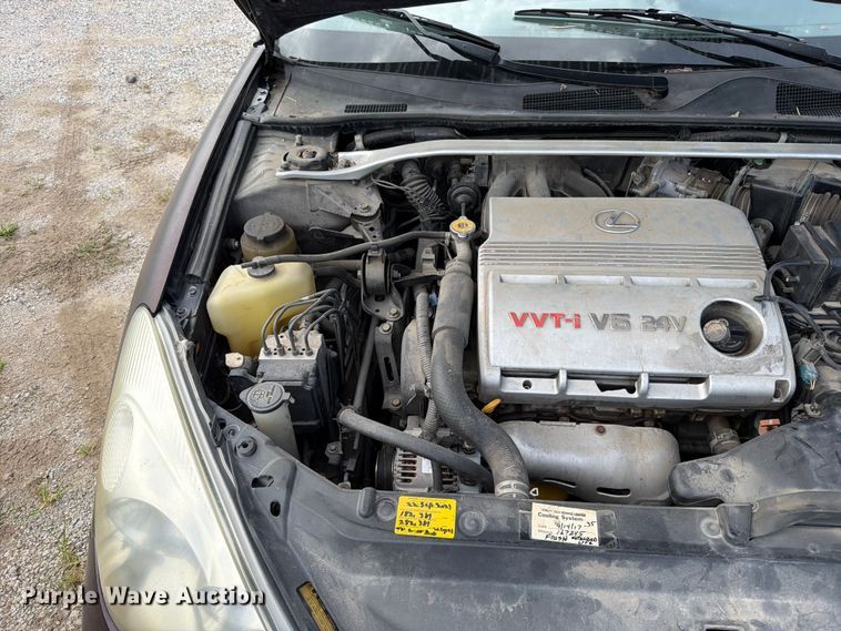 image for item EO8683 2002 Lexus 300ES 