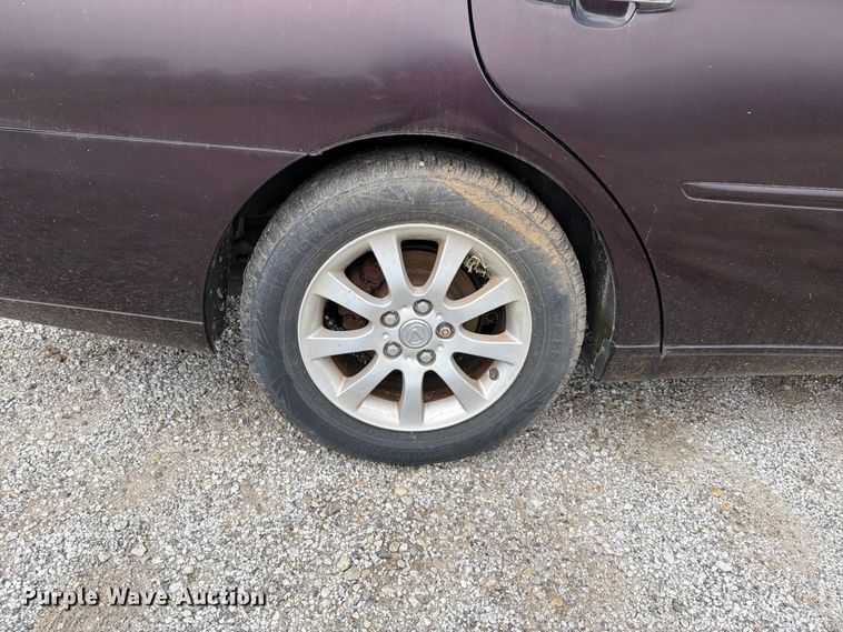 image for item EO8683 2002 Lexus 300ES 