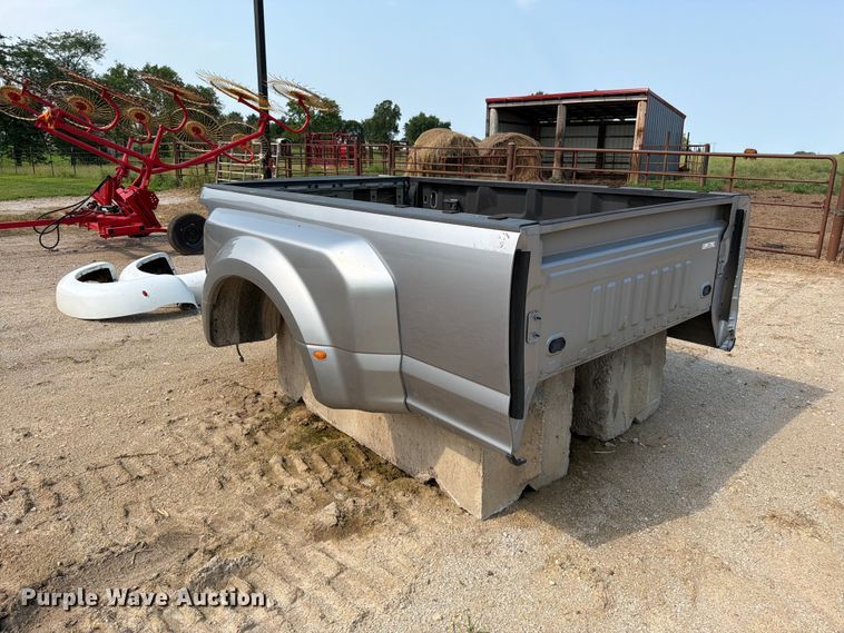 image for item EO8689 Ford pickup truck bed