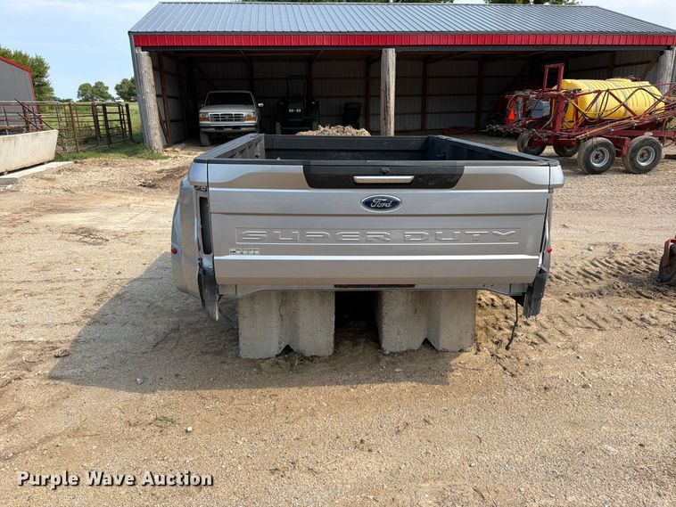 image for item EO8689 Ford pickup truck bed