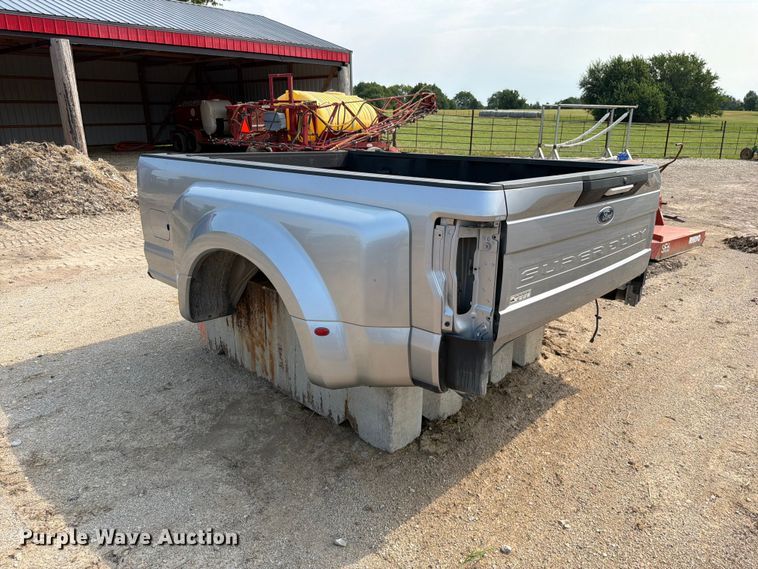 image for item EO8689 Ford pickup truck bed