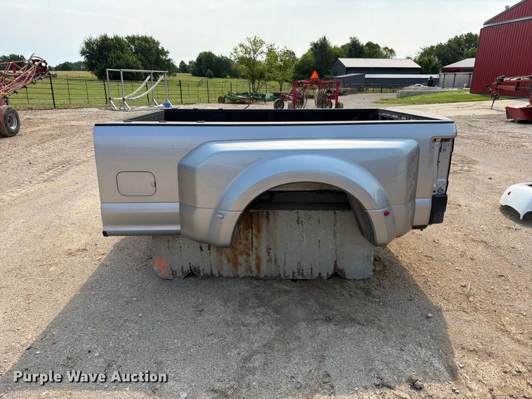 image for item EO8689 Ford pickup truck bed