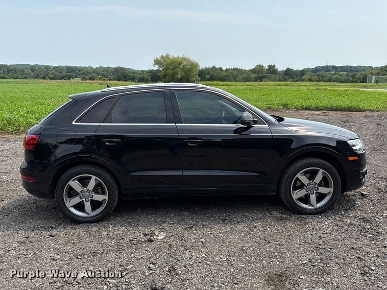 image for item EO8695 2015 Audi Q3 Quattro Prestige SUV