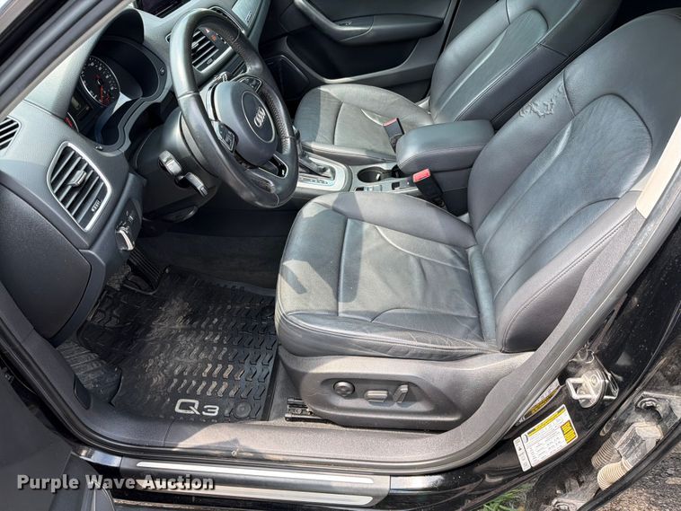 image for item EO8695 2015 Audi Q3 Quattro Prestige SUV