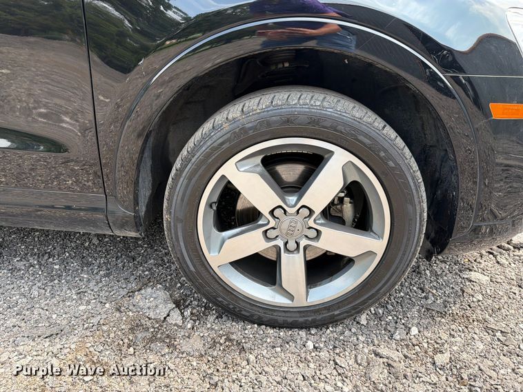 image for item EO8695 2015 Audi Q3 Quattro Prestige SUV