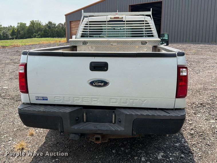 image for item EO8696 2012 Ford F250 Super Duty XL pickup truck