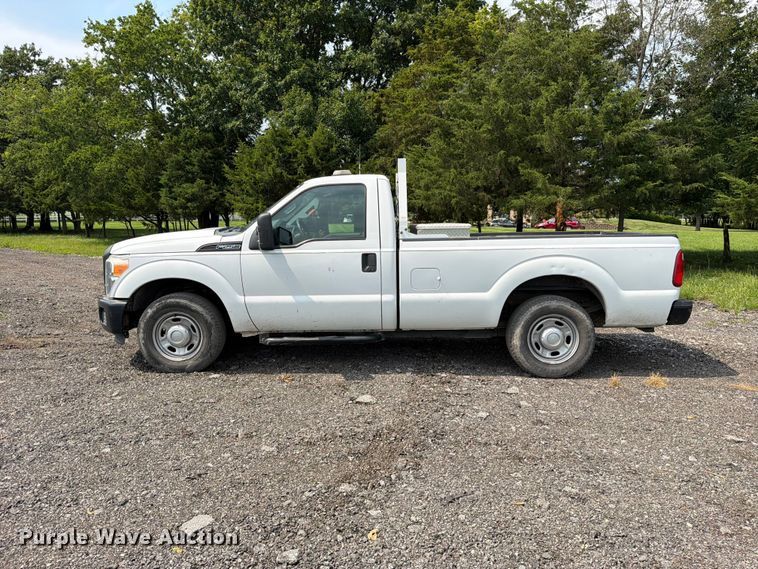 image for item EO8696 2012 Ford F250 Super Duty XL pickup truck