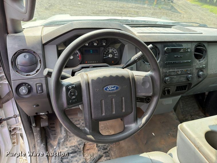 image for item EO8696 2012 Ford F250 Super Duty XL pickup truck