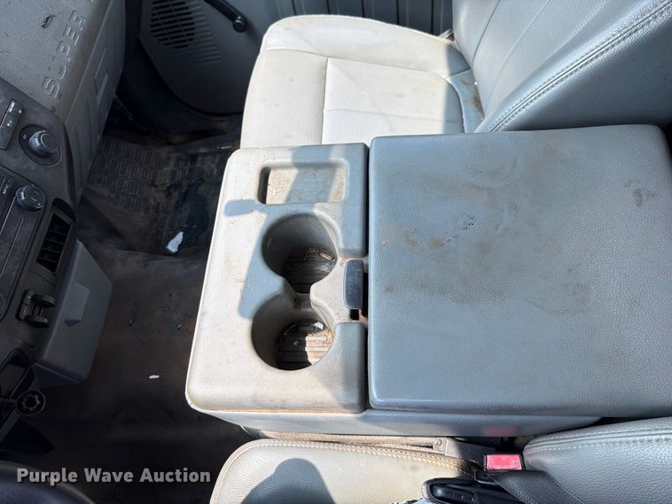 image for item EO8696 2012 Ford F250 Super Duty XL pickup truck
