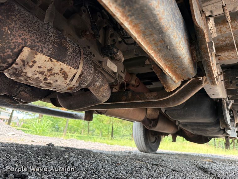 image for item EO8696 2012 Ford F250 Super Duty XL pickup truck