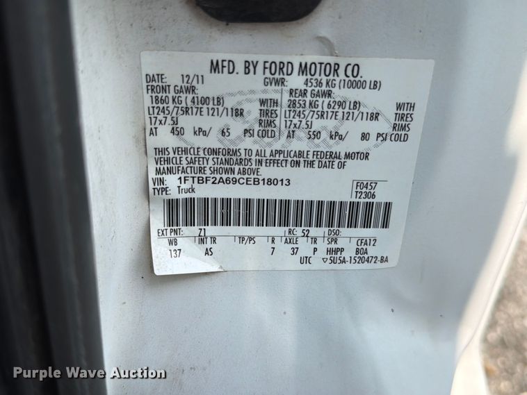 image for item EO8696 2012 Ford F250 Super Duty XL pickup truck