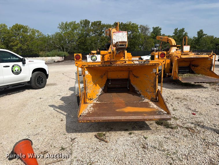 image for item EO8698 2024 Brandit 1590 XP wood chipper