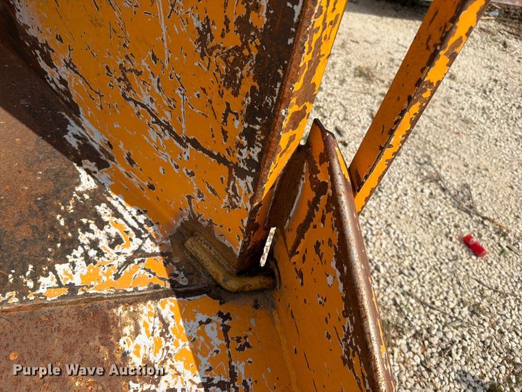 image for item EO8698 2024 Brandit 1590 XP wood chipper