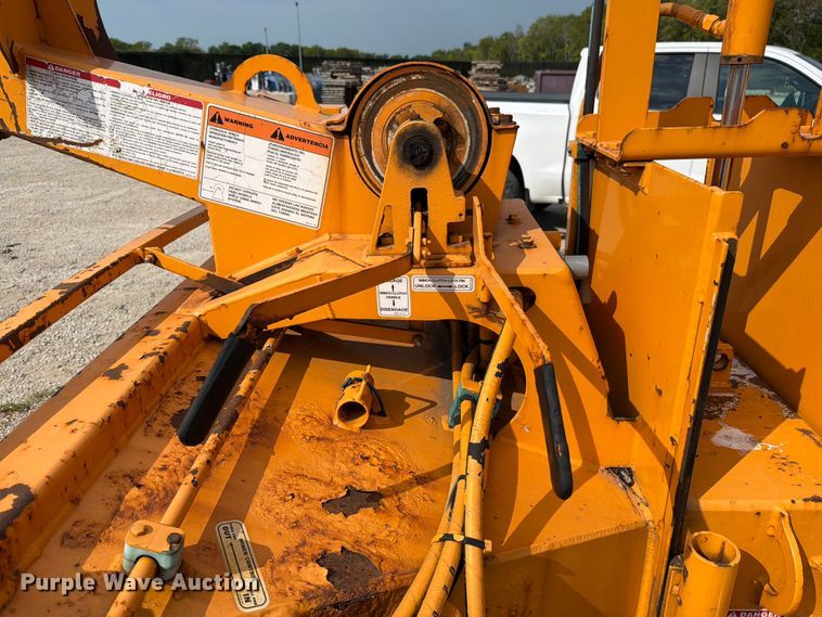 image for item EO8698 2024 Brandit 1590 XP wood chipper