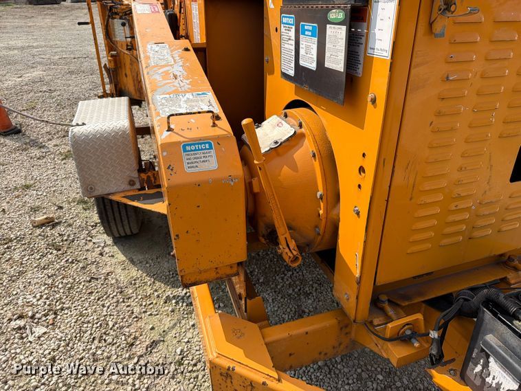 image for item EO8698 2024 Brandit 1590 XP wood chipper