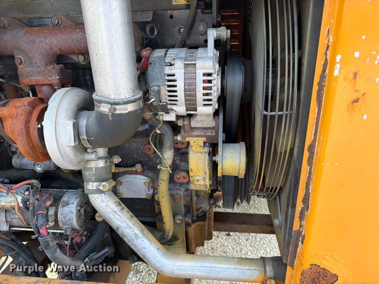 image for item EO8698 2024 Brandit 1590 XP wood chipper