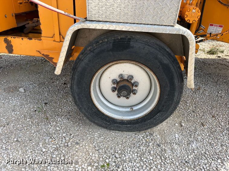 image for item EO8698 2024 Brandit 1590 XP wood chipper