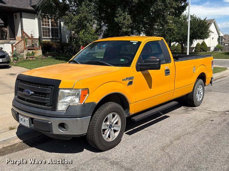2013 Ford F150 XL pickup truck