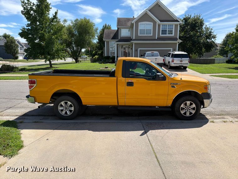 image for item EO8732 2013 Ford F150 XL pickup truck