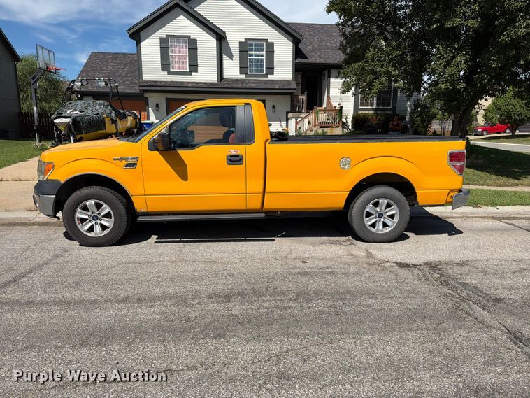 image for item EO8732 2013 Ford F150 XL pickup truck