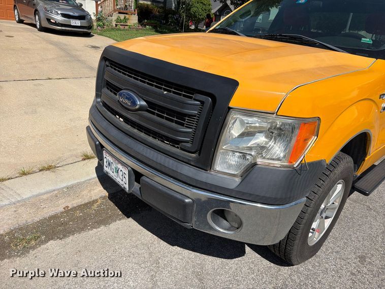 image for item EO8732 2013 Ford F150 XL pickup truck