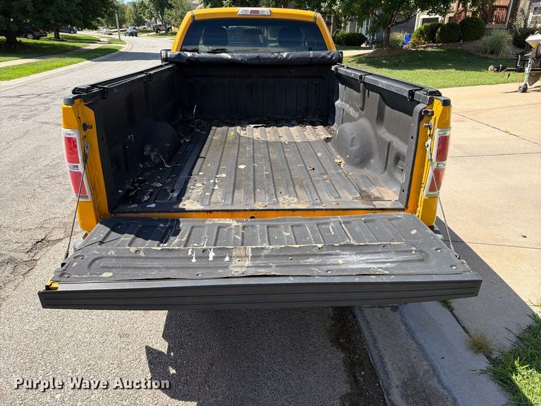image for item EO8732 2013 Ford F150 XL pickup truck
