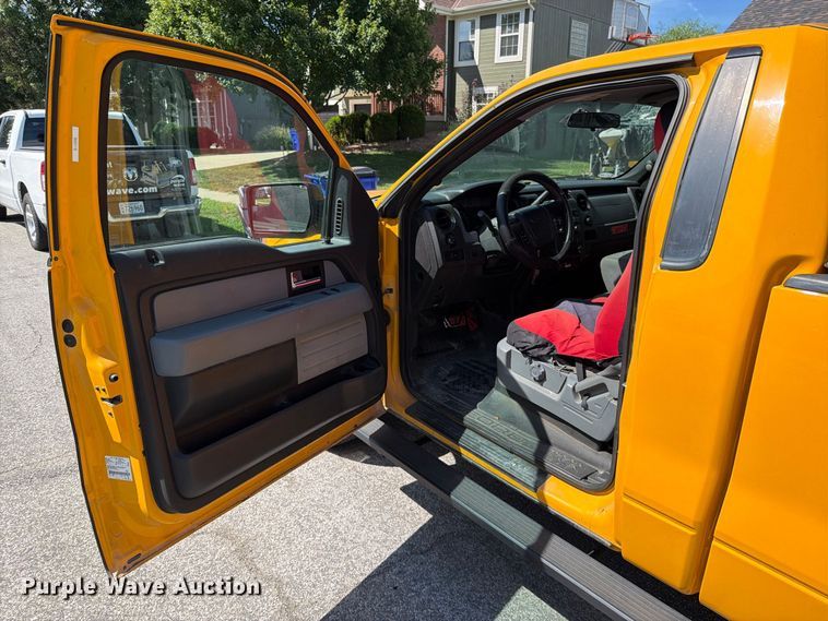 image for item EO8732 2013 Ford F150 XL pickup truck