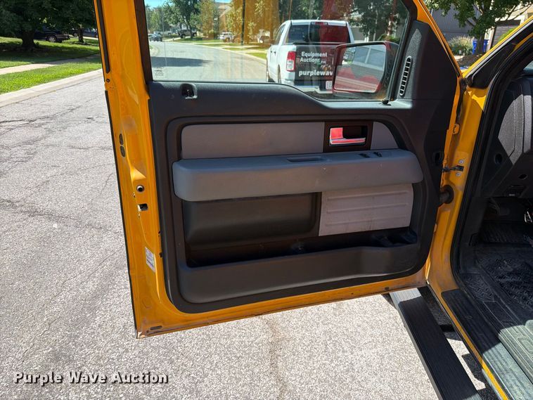 image for item EO8732 2013 Ford F150 XL pickup truck