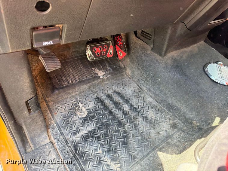 image for item EO8732 2013 Ford F150 XL pickup truck