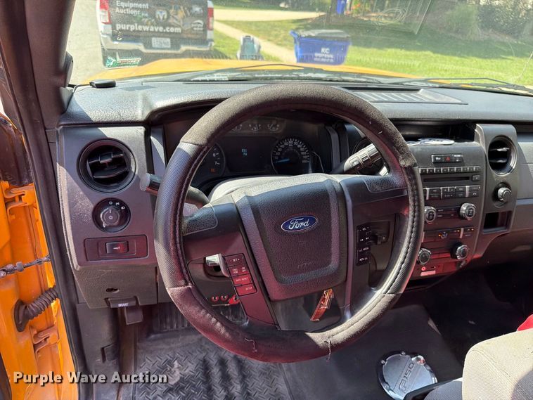 image for item EO8732 2013 Ford F150 XL pickup truck