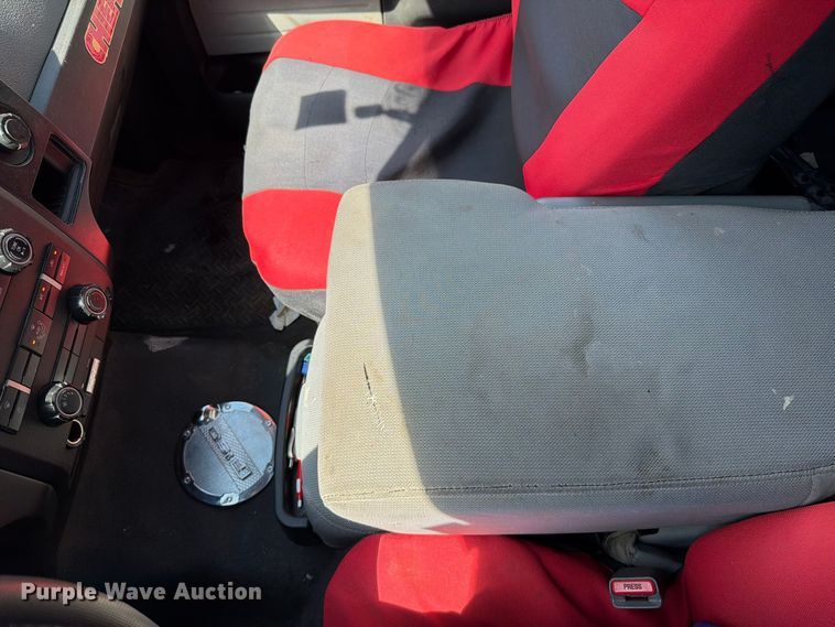 image for item EO8732 2013 Ford F150 XL pickup truck