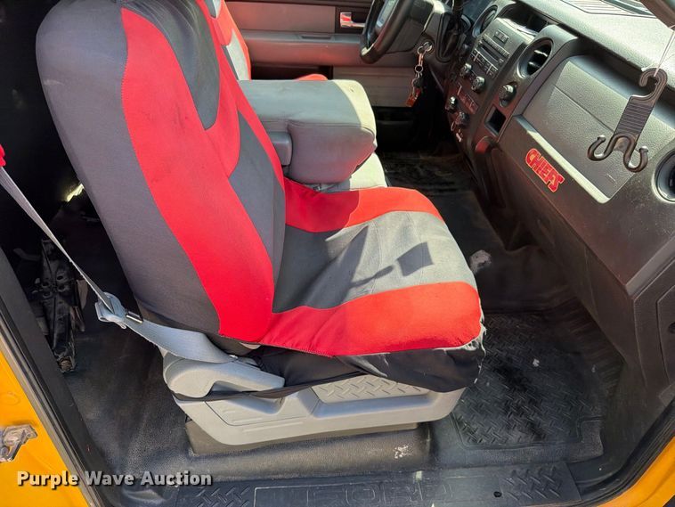 image for item EO8732 2013 Ford F150 XL pickup truck