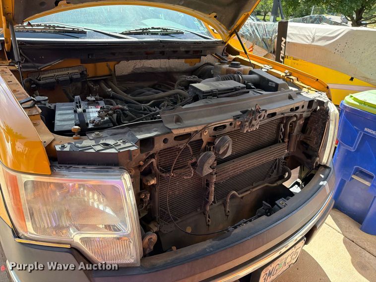 image for item EO8732 2013 Ford F150 XL pickup truck