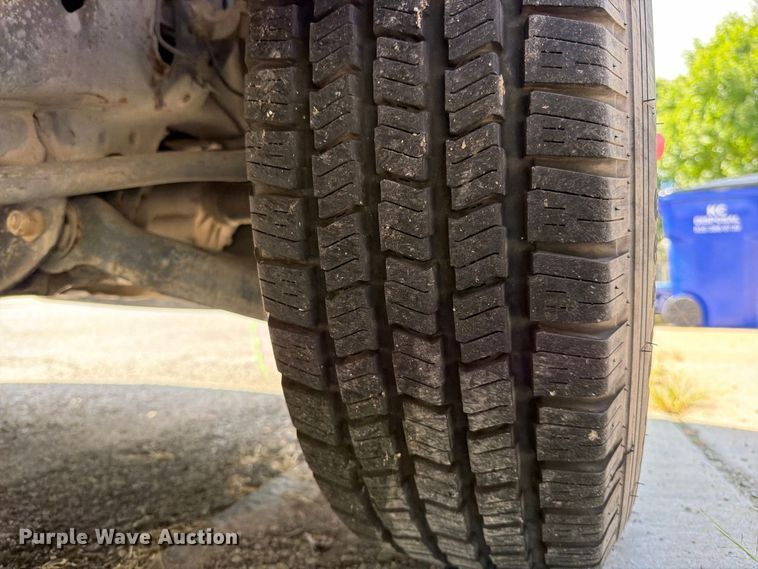 image for item EO8732 2013 Ford F150 XL pickup truck