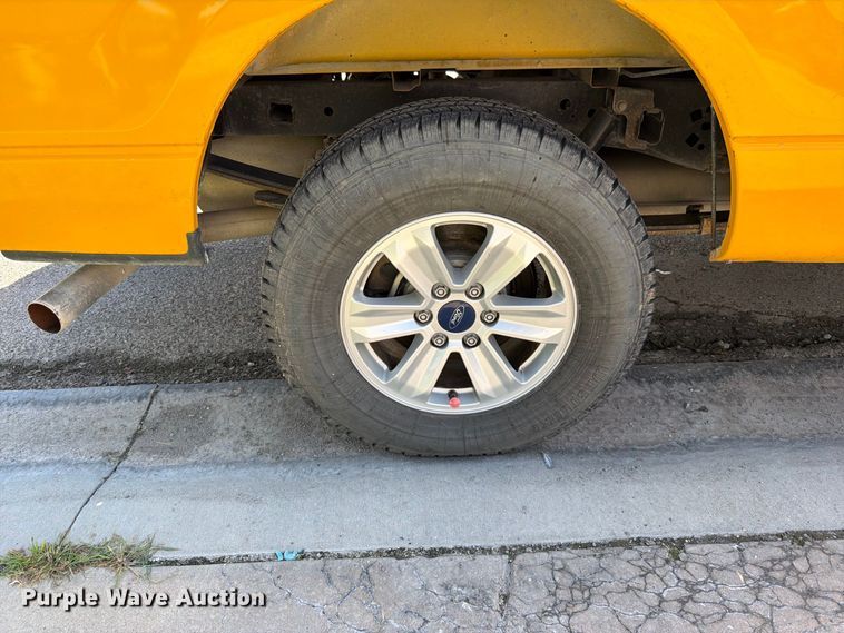 image for item EO8732 2013 Ford F150 XL pickup truck