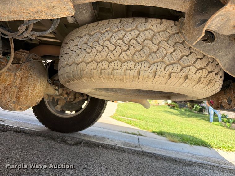 image for item EO8732 2013 Ford F150 XL pickup truck