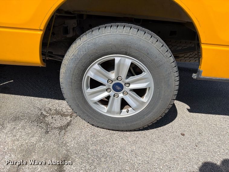 image for item EO8732 2013 Ford F150 XL pickup truck