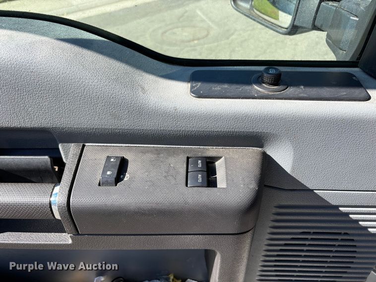 image for item EP3021 2015 Ford F250 Super Duty pickup truck