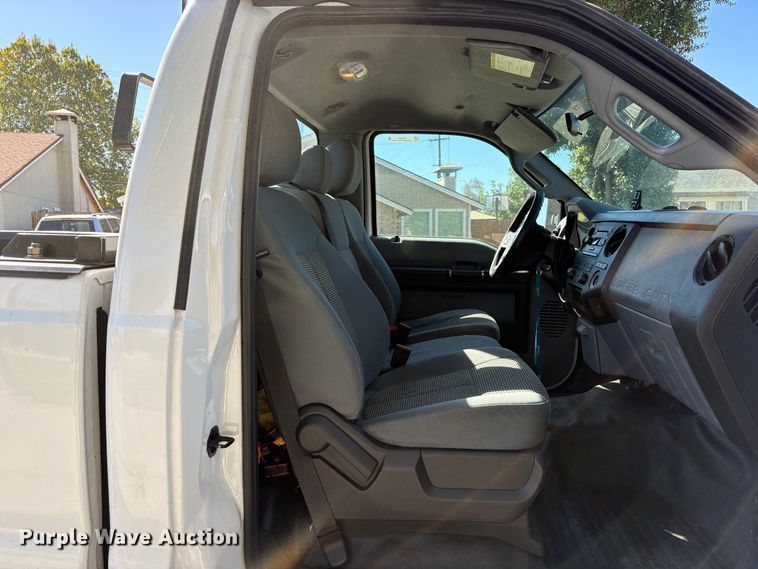 image for item EP3021 2015 Ford F250 Super Duty pickup truck