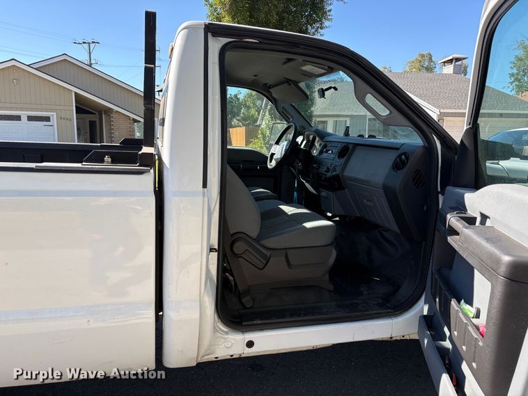 image for item EP3021 2015 Ford F250 Super Duty pickup truck